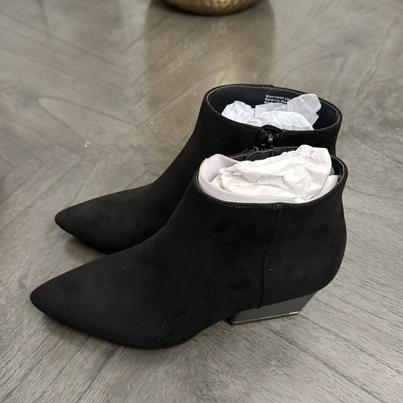 ALFANI Armena Womens Zipper Pointed Toe Booties In Black - Picture 6 of 6